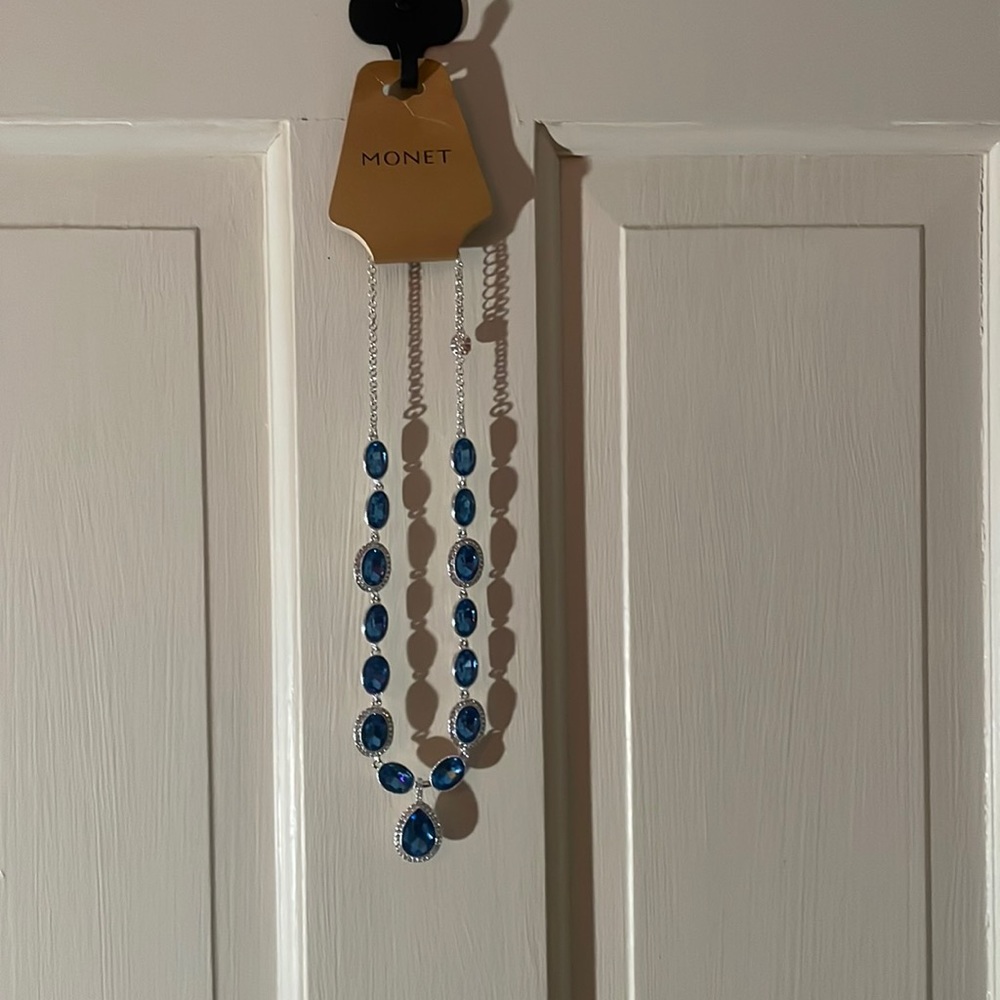 Monet Necklaxe